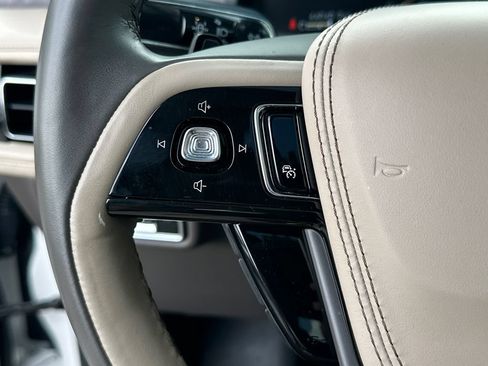 Used 2022 Lincoln Aviator Reserve w/ Equipment Group 201A RWD image 27