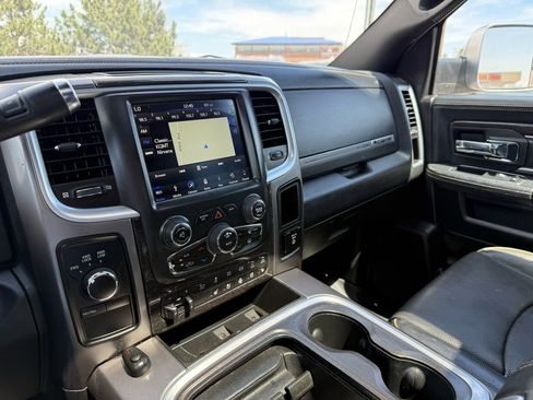 Used 2018 RAM 3500 Laramie Longhorn AWD/4WD image 35