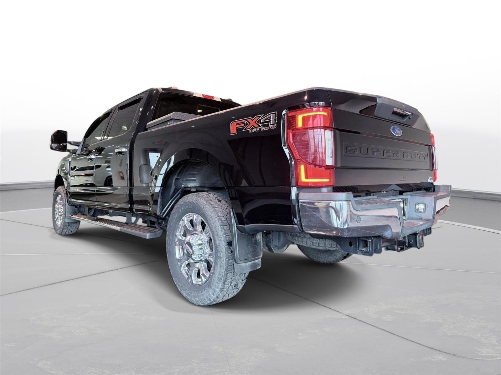 Used 2022 Ford F350 Lariat w/ Lariat Ultimate Package AWD/4WD image 6