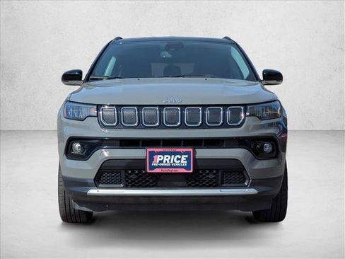 Used 2022 Jeep Compass Limited AWD/4WD image 2