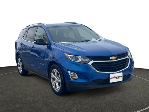 Used 2019 Chevrolet Equinox LT w/ Sun & Navigation Package image 8