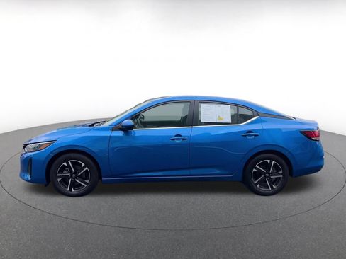 Used 2025 Nissan Sentra SV FWD image 8