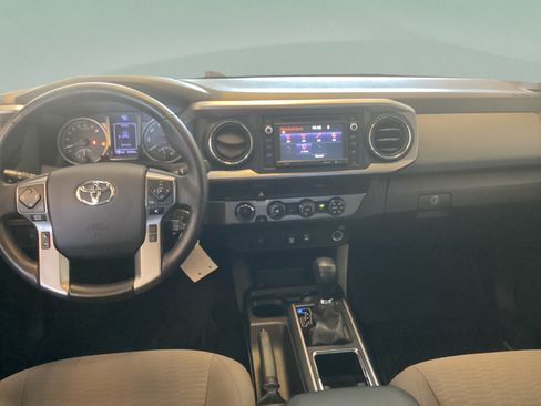 Used 2019 Toyota Tacoma SR5 AWD/4WD image 37