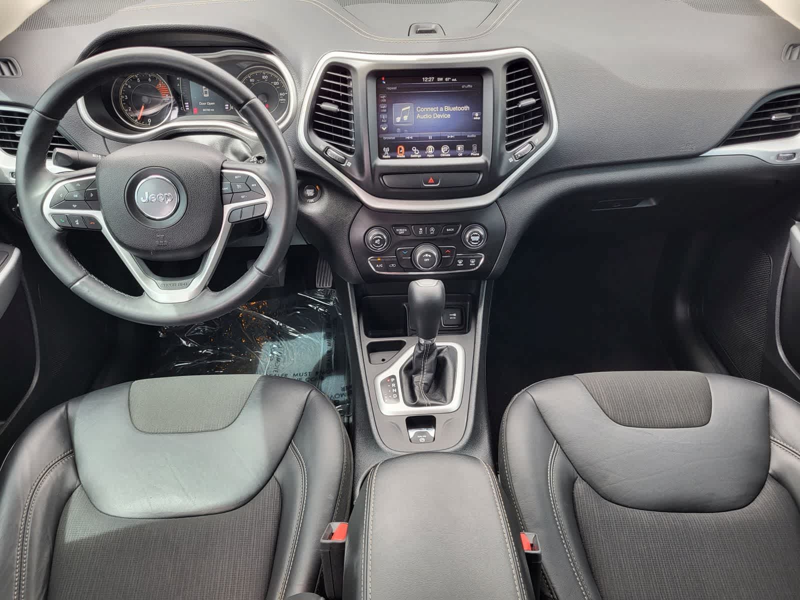 Used 2018 Jeep Cherokee Latitude Plus FWD image 26