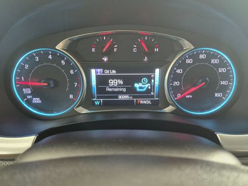 Used 2018 Chevrolet Traverse Premier AWD/4WD image 16