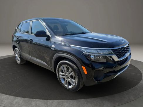 Used 2021 Kia Seltos LX AWD/4WD image 3