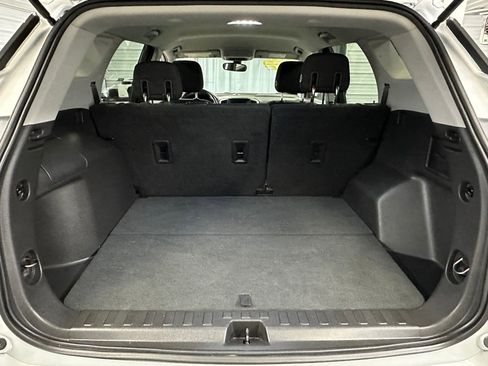 Used 2019 GMC Terrain SLE w/ Driver Convenience Package image 21