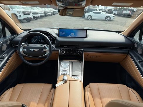 Used 2022 Genesis GV80 2.5T w/ Prestige Package 04 AWD/4WD image 36