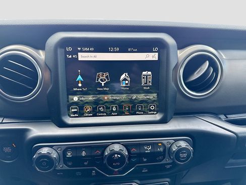 Used 2023 Jeep Wrangler Unlimited Rubicon 4xe w/ Cold Weather Group AWD/4WD image 14