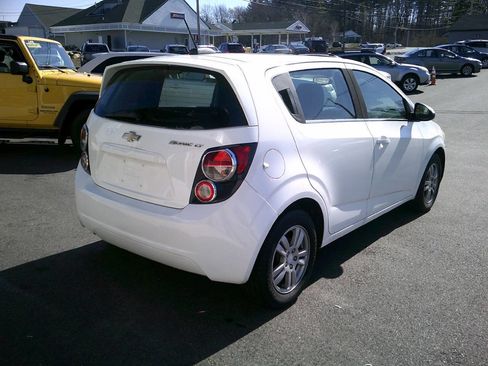 Used 2016 Chevrolet Sonic LT FWD image 7