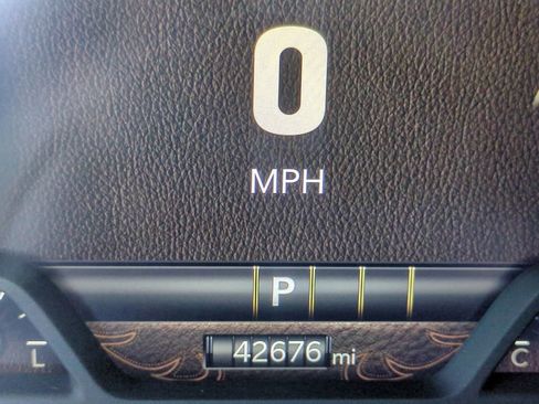 Used 2025 RAM 1500 Laramie image 26