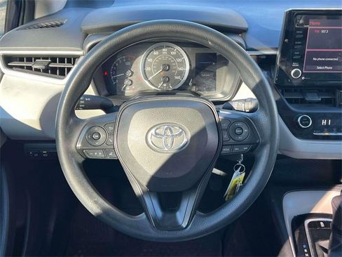 Used 2022 Toyota Corolla LE image 15