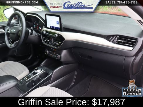 Used 2021 Ford Escape SE w/ Convenience Package FWD image 42
