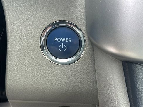 Used 2019 Toyota Highlander XLE image 27