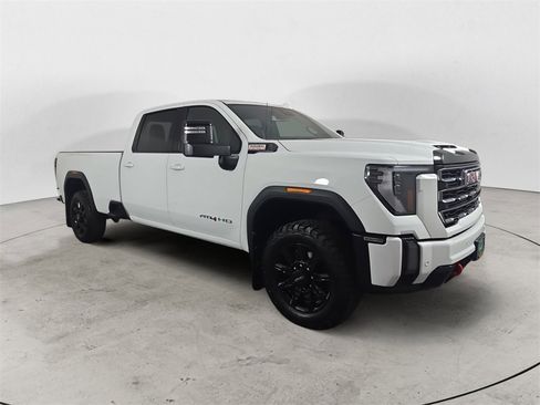 Used 2024 GMC Sierra 3500 AT4 image 7