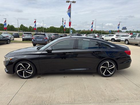 Used 2022 Honda Accord Sport image 8
