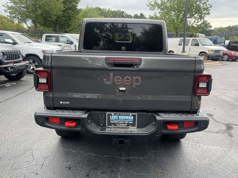 New 2025 Jeep Gladiator Rubicon image 8