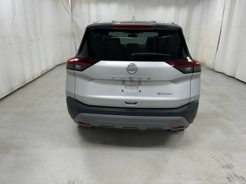 Used 2023 Nissan Rogue SV AWD/4WD image 7
