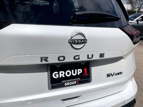 Certified 2024 Nissan Rogue SV image 30