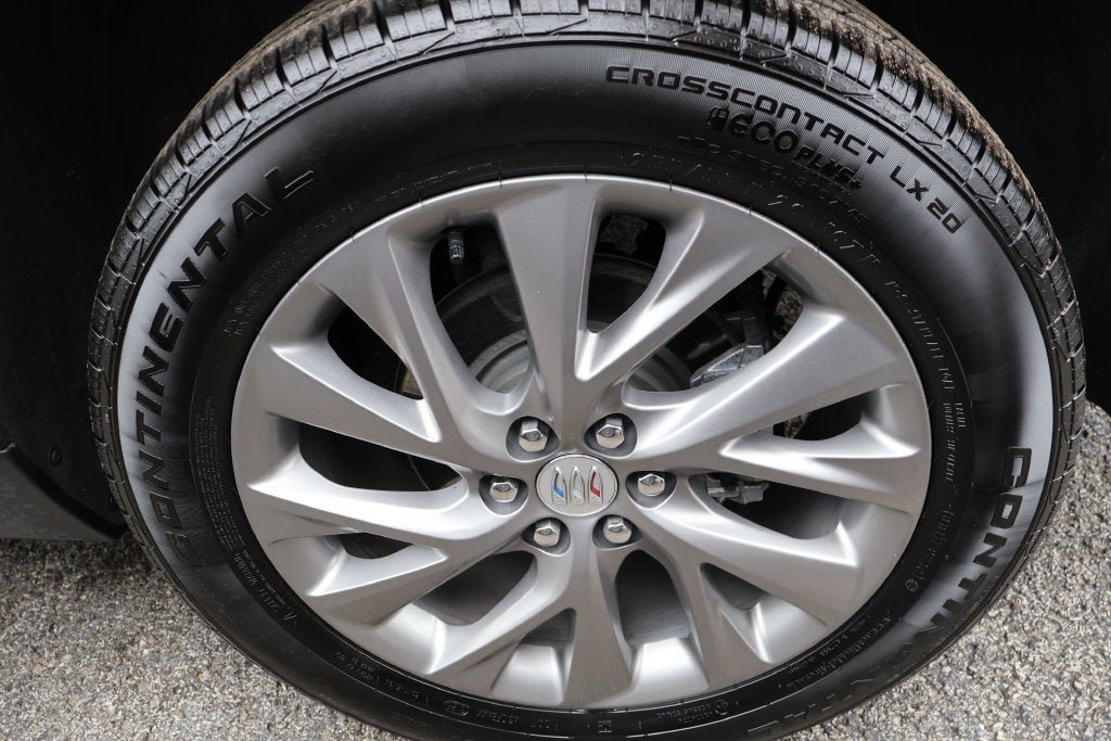 Used 2026 Buick Enclave Preferred AWD/4WD image 9