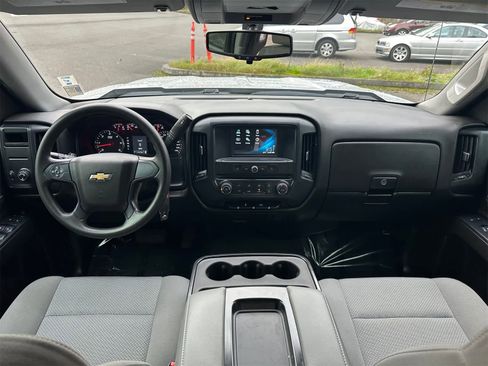 Used 2019 Chevrolet Silverado 1500 Custom w/ Custom Convenience Package image 9