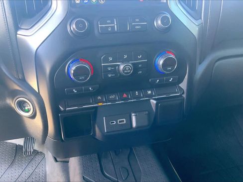 Used 2019 Chevrolet Silverado 1500 LT w/ Texas Edition image 32