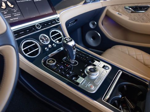 Used 2020 Bentley Continental GT V8 AWD/4WD image 49