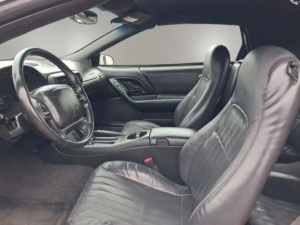 Used 2002 Chevrolet Camaro Z28 w/ SS Performance/Appearance Pkg RWD image 22