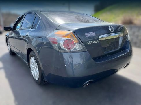 Used 2010 Nissan Altima 2.5 S image 3