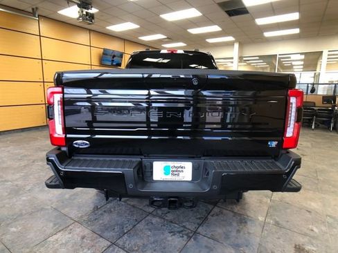 Used 2025 Ford F350 Platinum image 6