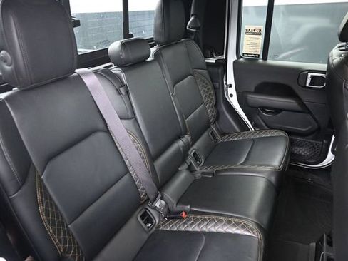 Used 2021 Jeep Gladiator Overland AWD/4WD image 45