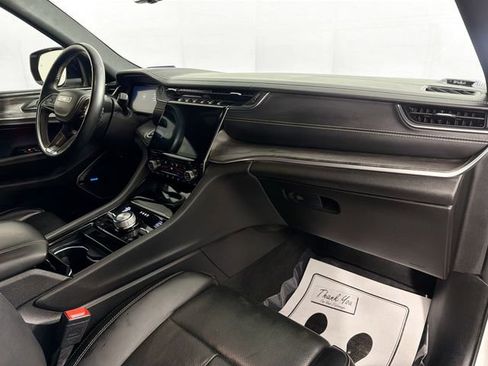 Used 2022 Jeep Grand Cherokee L Overland w/ Luxury Tech Group IV image 33