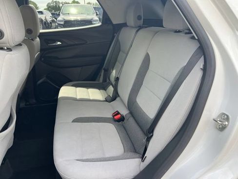 Used 2024 Chevrolet TrailBlazer LT AWD/4WD image 19