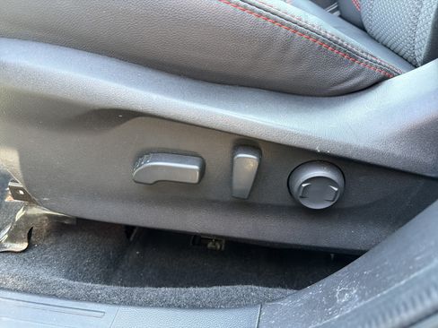 Used 2019 Subaru Forester Sport AWD/4WD image 11