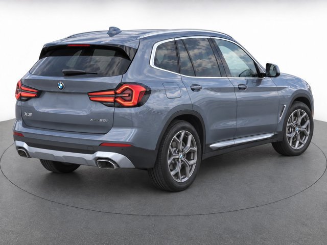 Used 2023 BMW X3 xDrive30i w/ Premium Package AWD/4WD image 3