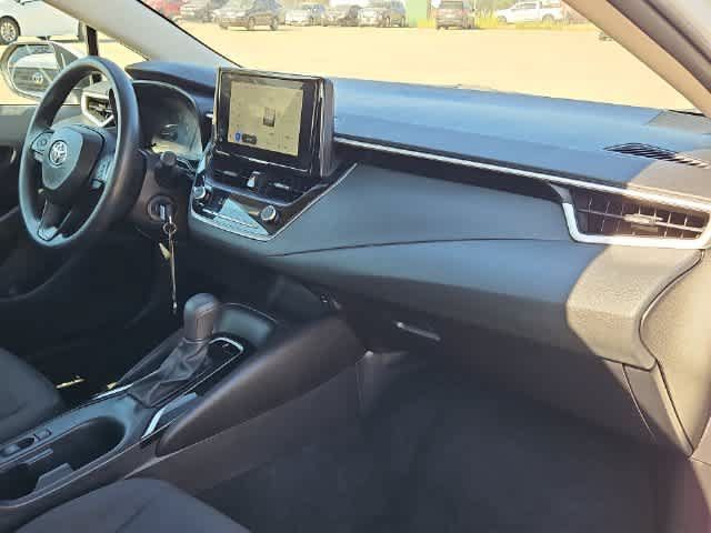 Used 2025 Toyota Corolla LE FWD image 19
