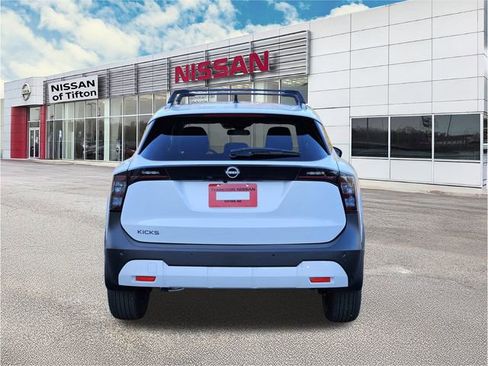 New 2026 Nissan Kicks SV w/ Cold Weather Package image 7