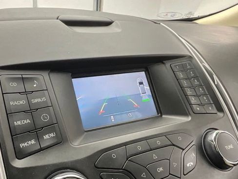 Used 2018 Ford Edge SEL image 5