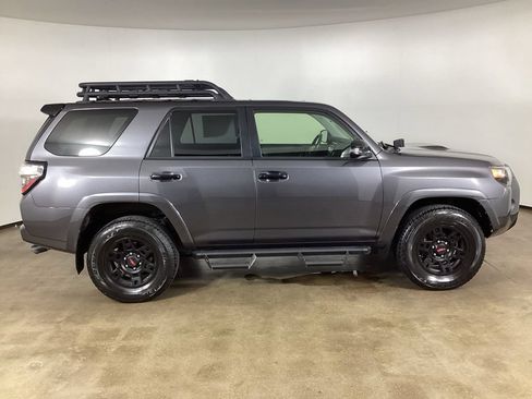 Used 2021 Toyota 4Runner Venture w/ Moonroof Package AWD/4WD image 7