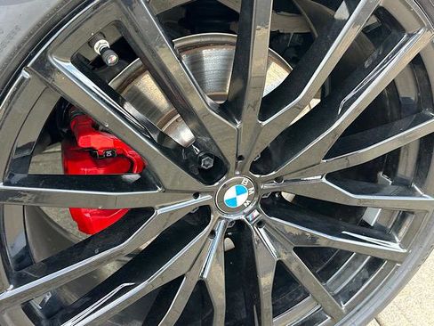 Certified 2024 BMW X6 xDrive40i w/ Executive Package image 34