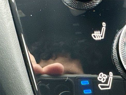 Used 2026 INFINITI QX60 Sport w/ Dark Cargo Package image 22