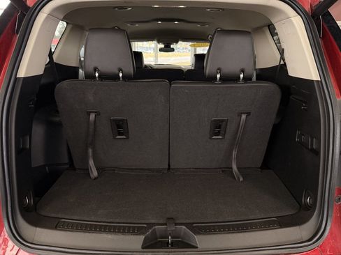 Used 2023 GMC Acadia Denali FWD image 10