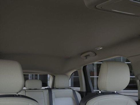 New 2026 Lincoln Nautilus Premier image 22