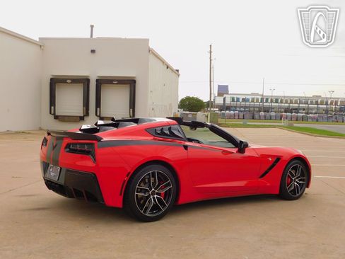 Used 2018 Chevrolet Corvette Stingray Coupe w/ 1LT image 35