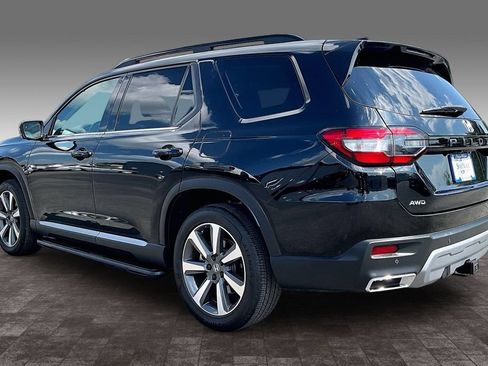 Used 2025 Honda Pilot Elite image 26