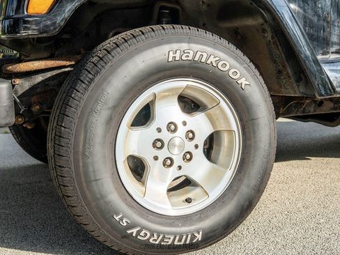 Used 2002 Jeep Wrangler Sahara AWD/4WD image 68