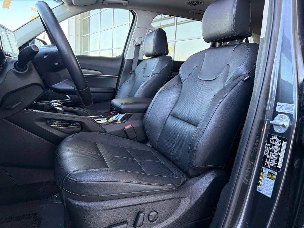 Used 2022 Kia Telluride EX FWD image 9