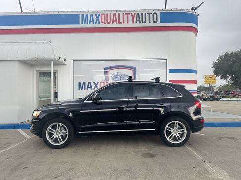 Used 2017 Audi Q5 2.0T Premium Plus w/ Technology Package image 14