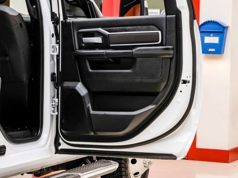 Used 2024 RAM 3500 Big Horn image 45