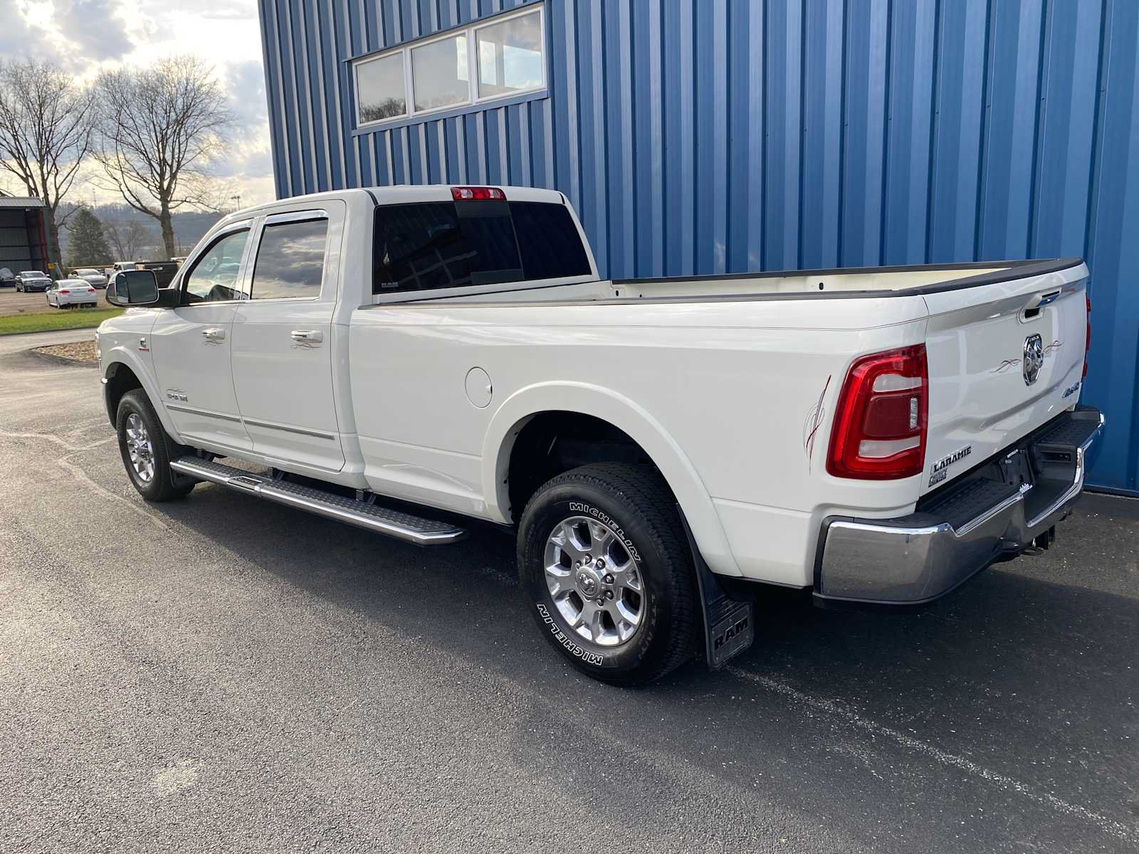 Used 2020 RAM 2500 Laramie AWD/4WD image 3